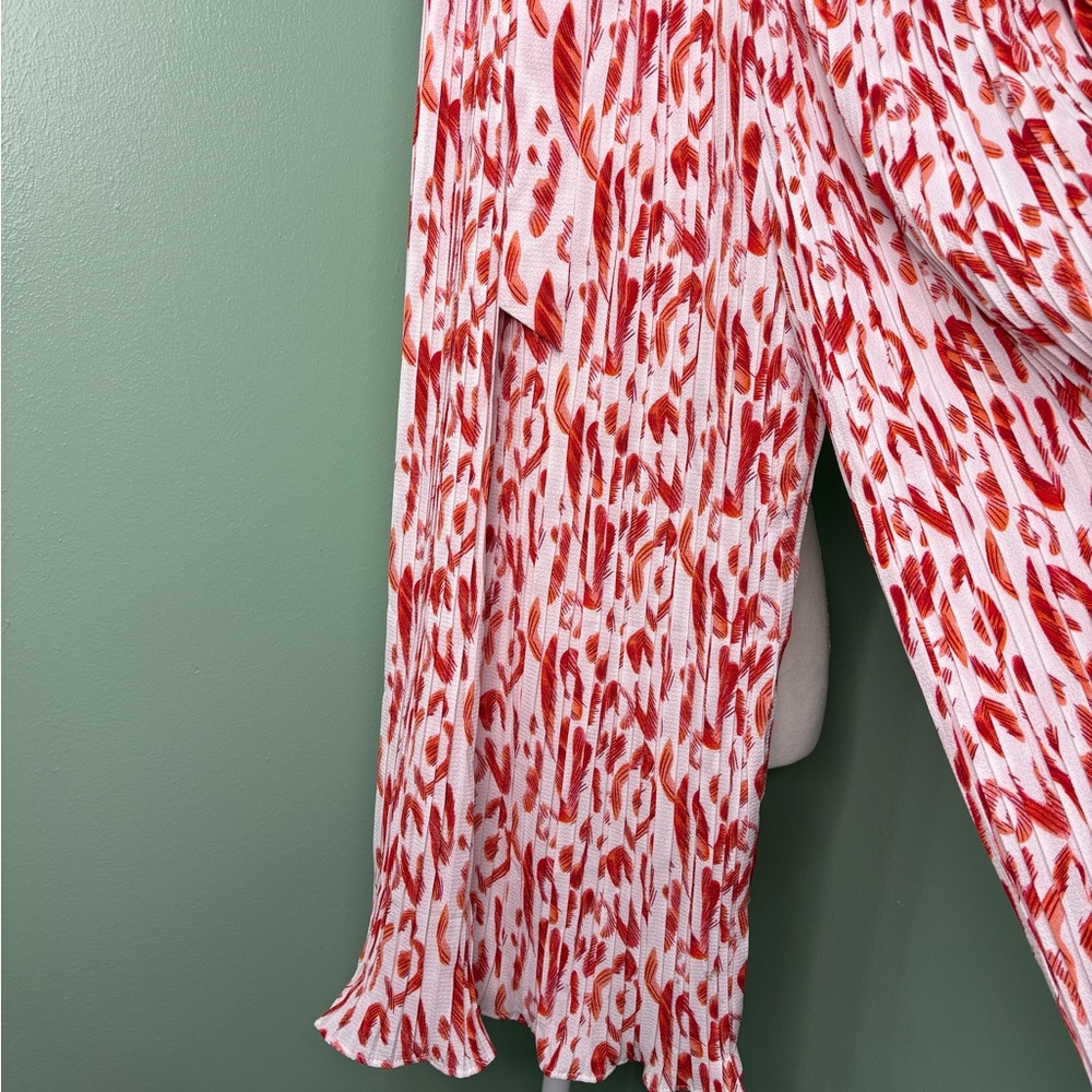 Stylish Red and White Patterned Pant - Picture 3 of 8
